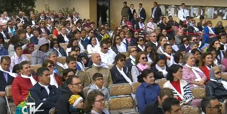 Bakıdakı Katolik kilsəsində Papa Fransiskin iştirakı ilə keçirilən dini mərasim başa çatıb - FOTO - YENİLƏNİB