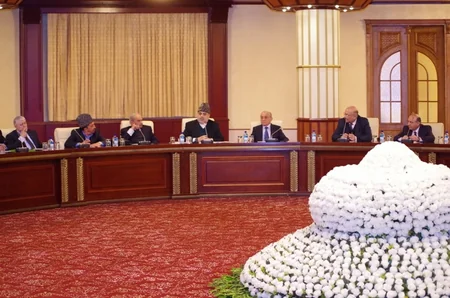 Qafqaz Müsəlmanları İdarəsində Dini Qurumlarla İş üzrə Dövlət Komitəsinin rəhbərliyi ilə birgə müşavirə keçirilib