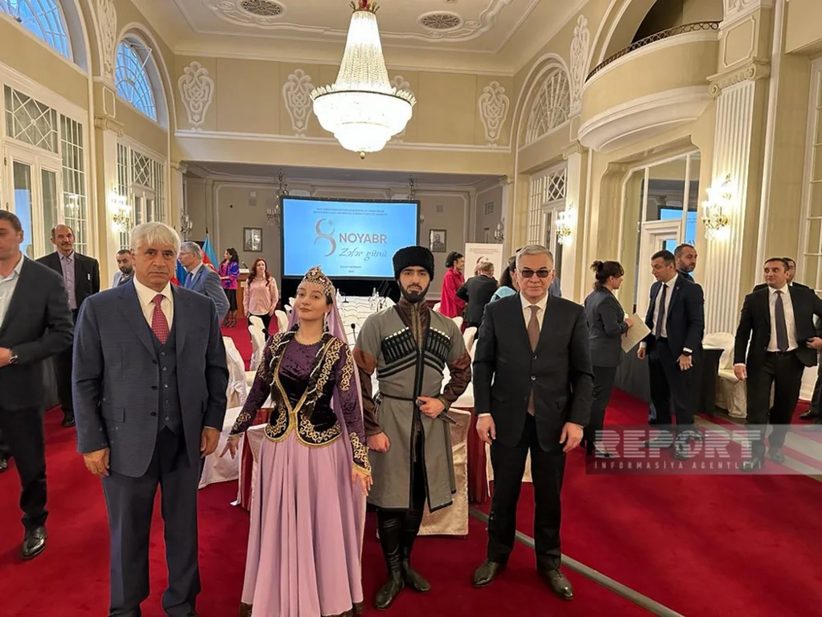 Sankt-Peterburqda Zəfər Günü qeyd edilib