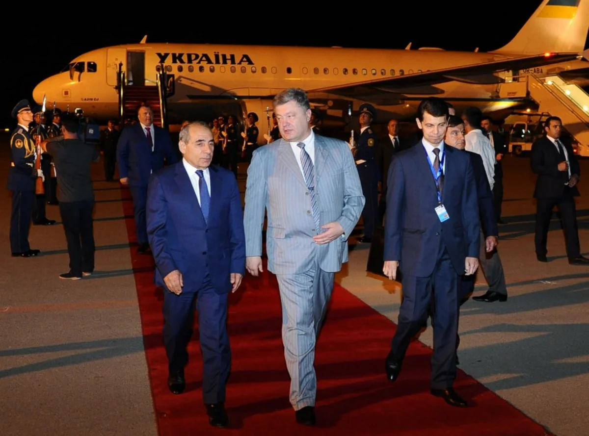 Ukrayna prezidenti Azərbaycana səfərə gəlib