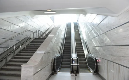 Azərbaycan Prezidenti metronun “Avtovağzal” və “Memar Əcəmi” stansiyalarının açılışında iştirak edib