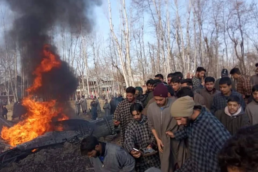 Indian air force aircraft crashes in Kashmir killing both pilots