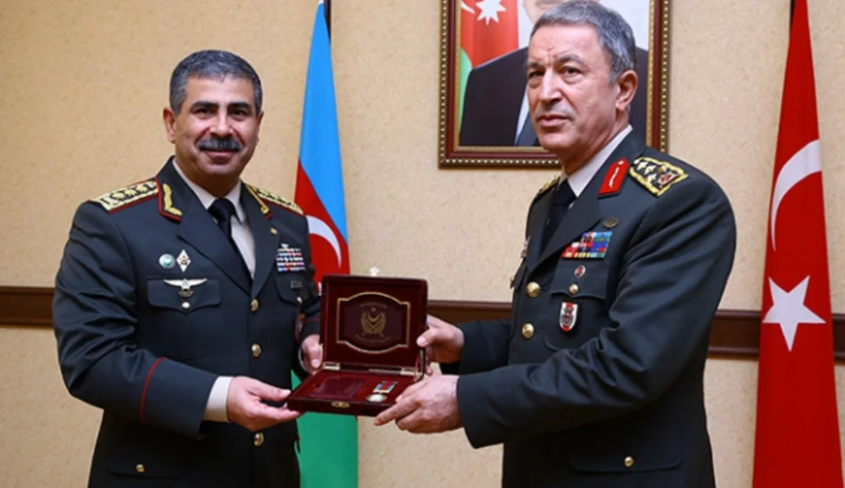 Türkiyə Silahlı Qüvvələrinin Baş Qərargah rəisi Azərbaycanın hərbi medalı ilə təltif olunub