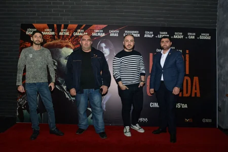 В CinemaPlus для представителей СМИ прошел показ музыкальной комедии Kendi Yolumda