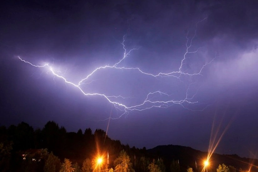 Hindistanda ildırım azı 25 nəfərin ölümünə səbəb olub