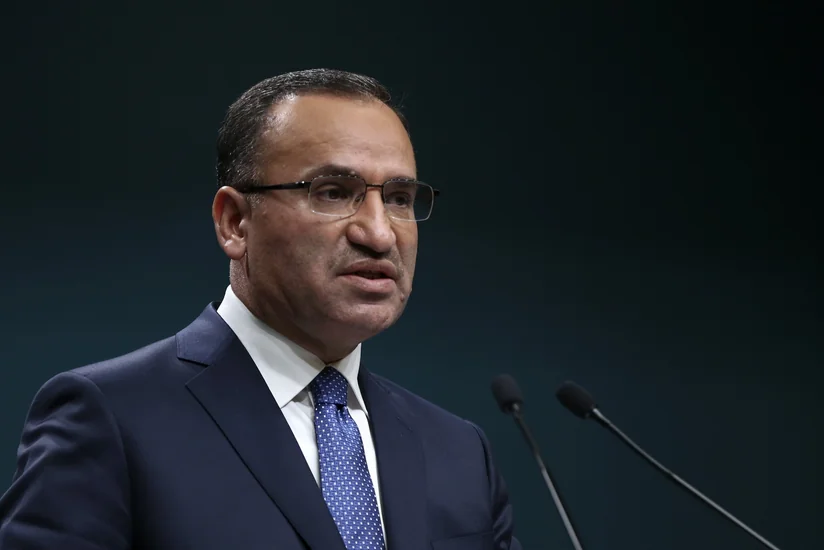Türkiyənin ədliyyə naziri: “Zəlzələdə dağılan binalara görə 134 nəfər məsuliyyətə cəlb olunub”