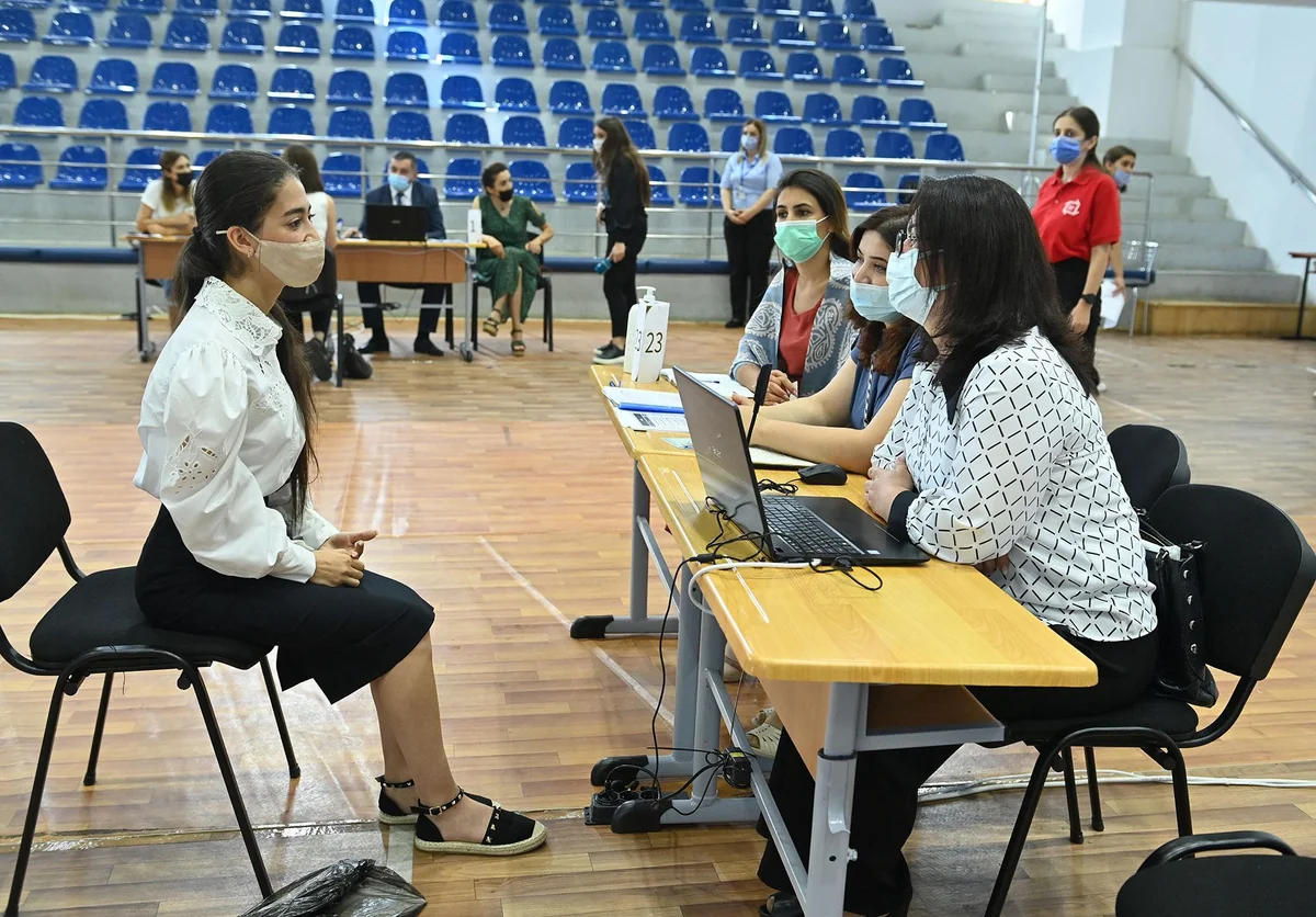 Müddətli müqavilə ilə 400-dən artıq müəllim işə qəbul olunub