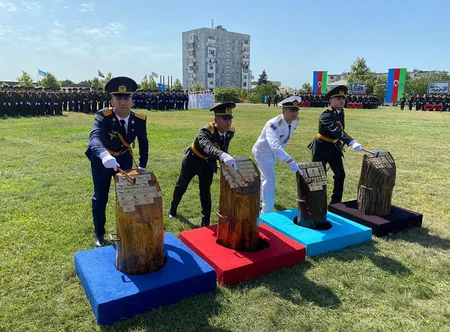 Ali Hərbi Məktəbdə növbəti buraxılış mərasimi keçirilib