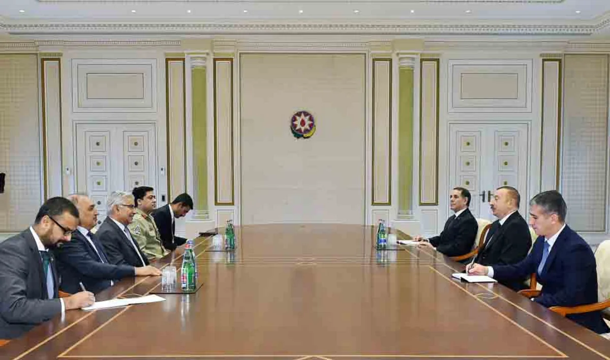 President Ilham Aliyev receives Pakistani Foreign Minister