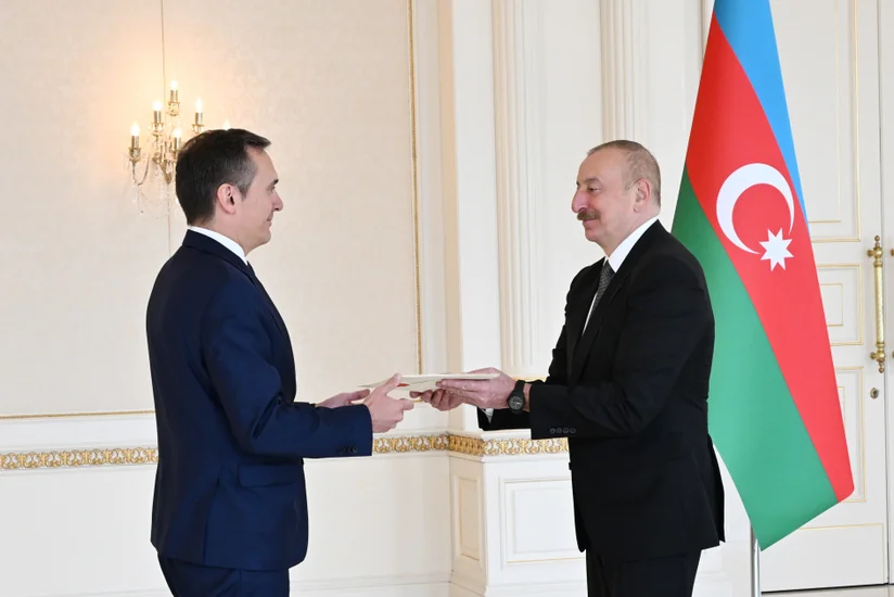 President Ilham Aliyev receives credentials of incoming Italian ambassador to Azerbaijan