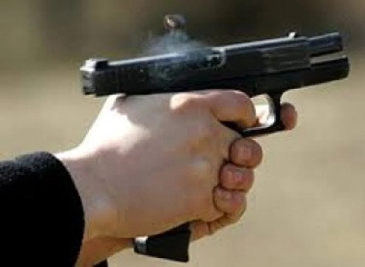 ABŞ-da ticarət mərkəzindəki atışmada 5 nəfər yaralanıb