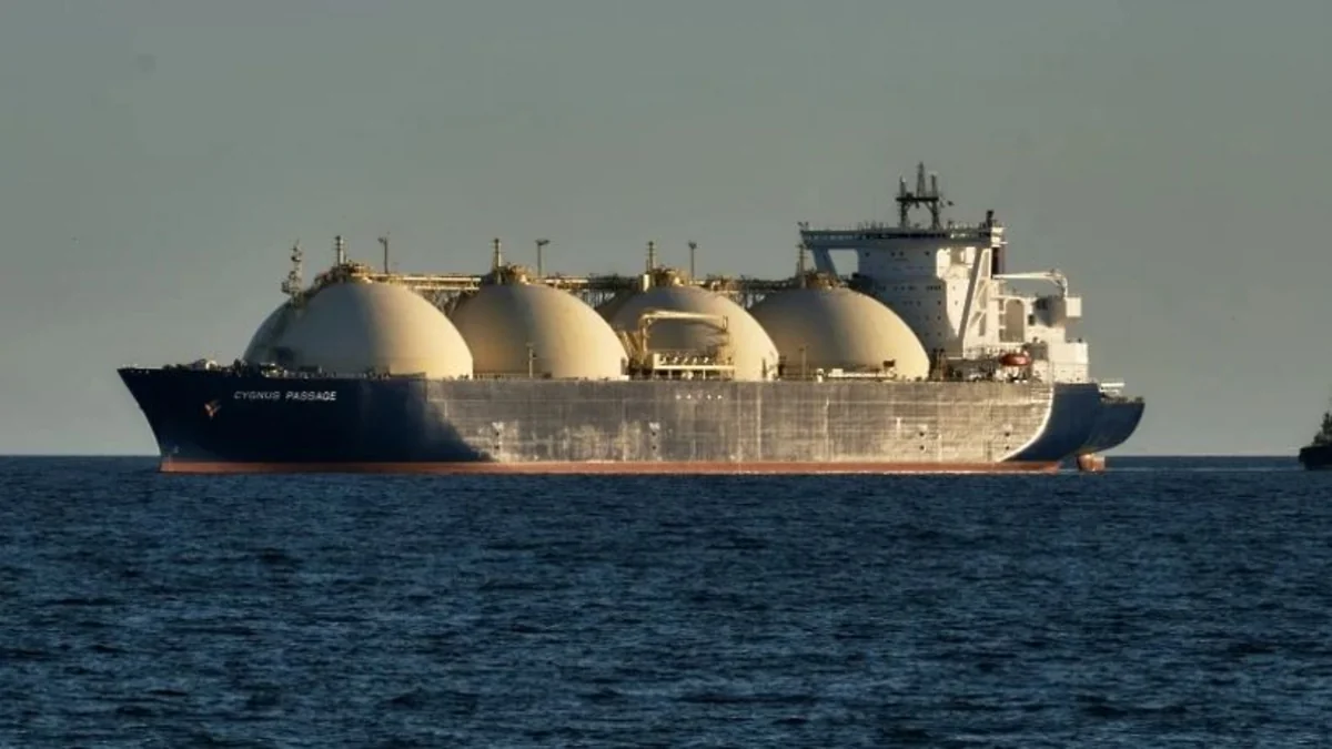 Asian spot LNG prices ease, tracking European prices