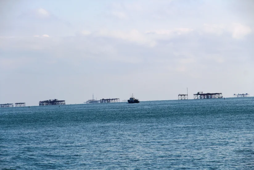 Axtarış-Xilasetmə qərargahı: Xəzərdə itkin düşən neftçilərin axtarışı davam etdirilir