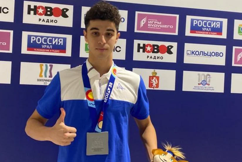 Azərbaycan üzgüçüsü beynəlxalq festivalda gümüş medal qazanıb