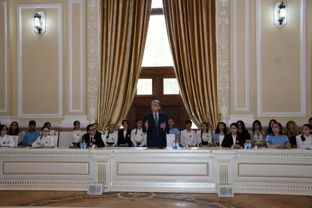 BŞİH-də “Heydər Əliyev və Azərbaycan tarixi” mövzusunda ənənəvi elmi-praktik konfrans keçirilib