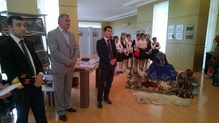​Şəkidə Azərbaycandakı multikulturalizm ənənələrinə baxış mövzusunda sərgi keçirilib
