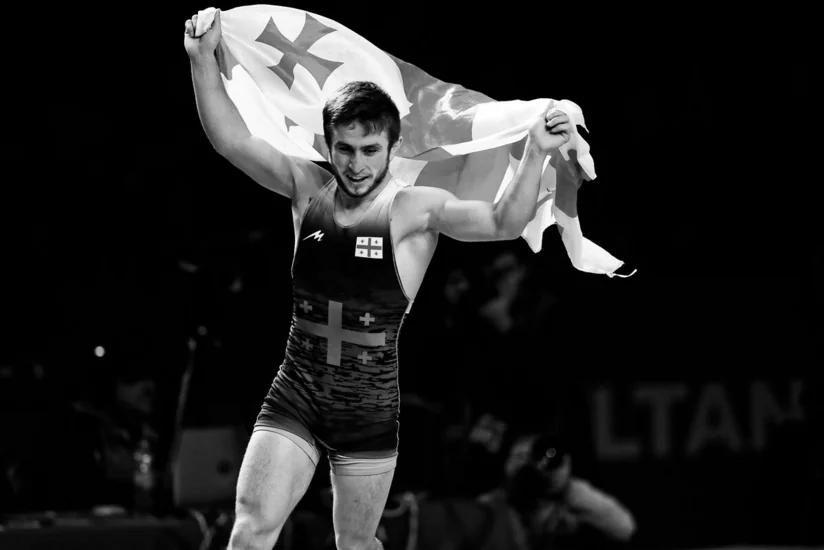 Умер чемпион мира по греко-римской борьбе Цурцумия