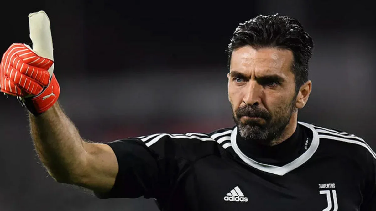 Canluici Buffon Fransa klubu ilə razılıq əldə edib