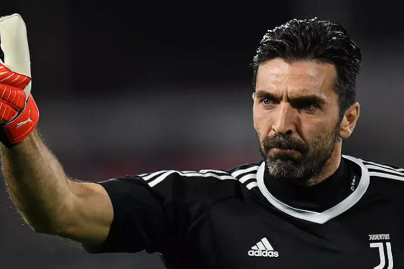 Canluici Buffon Fransa klubu ilə razılıq əldə edib