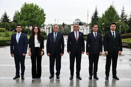 Ankarada türk dünyası vəkillərinin əməkdaşlığının gücləndirilməsi müzakirə olunub