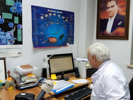 Türkiyədə çalışan azərbaycanlı alim: Hədəfimiz xərçəng kök hüceyrələrinin aktivləşməsininin qarşısını almaqdır