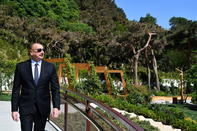 Prezident İlham Əliyev Bakıda yeni salınmış “Çəmbərəkənd” parkında yaradılan şəraitlə tanış olub