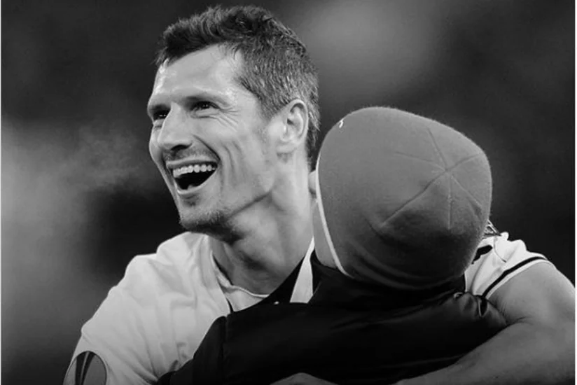 Slovakiya millisinin sabiq futbolçusu 40 yaşında öldü
