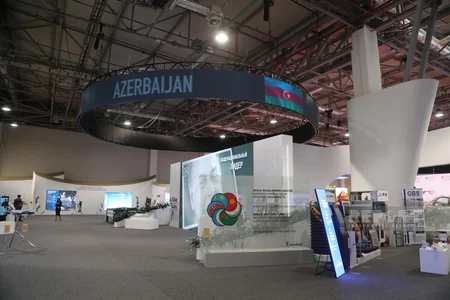 Tacikistan Prezidenti SPECA sərgisini ziyarət edib