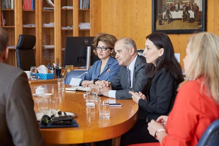ASAPES ilə Karlov Universiteti arasında memorandum imzalanıb