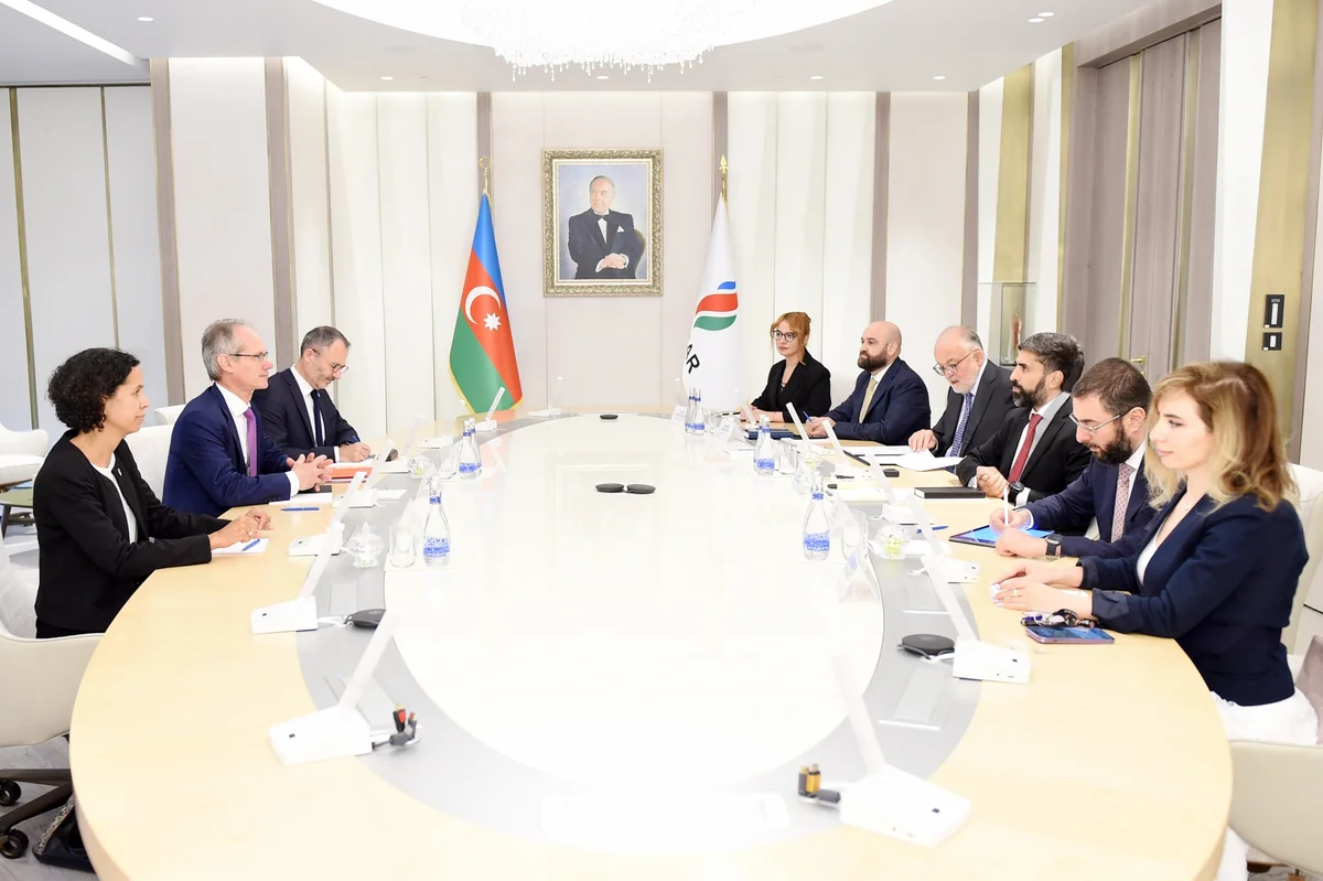 SOCAR və “TotalEnergies” “Abşeron” yatağında görüləcək işləri müzakirə edib