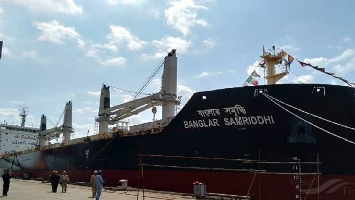 Reuters: Missile hits Bangladesh cargo ship in Ukraine, crew member killed