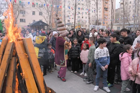 Abad məhəllələrdəki Novruz şənlikləri davam edir