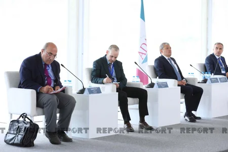 В Шуше проходит международная конференция мозговых центров 