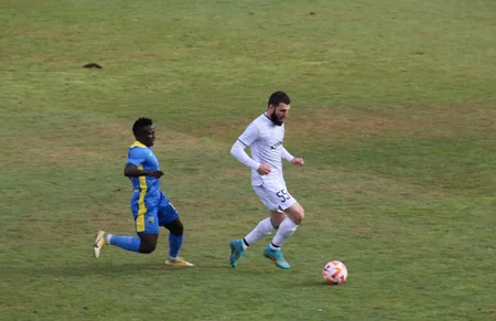 Premyer Liqa: Qarabağ Kəpəzlə heç-heçə edib