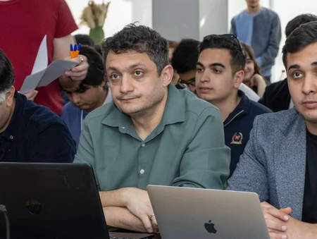 “INNOSTART” Gəncə Hakatonu 2-də gənclər 10 000 manatlıq mükafat fondu əldə etdilər