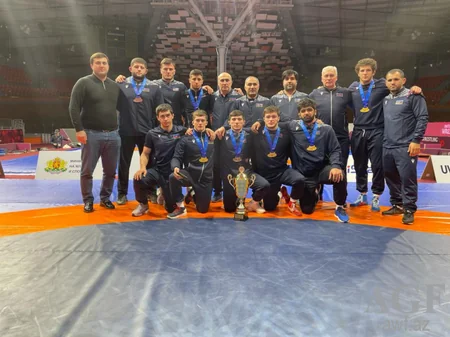 Сборная Азербайджана по вольной борьбе стала чемпионом Европы (ФОТО)