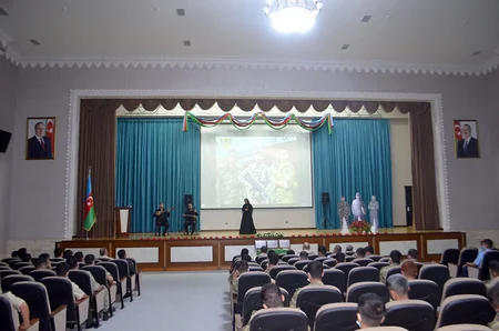 Ali Hərbi Məktəbdə şəhidlərin anım mərasimi keçirilib