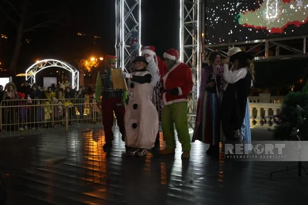Bakı Yeni ili qarşılamağa hazırdır