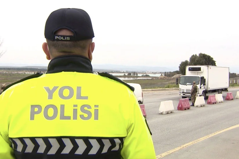 Yol polisinin qanuni tələbinə əməl etməyən şəxs həbs olunub