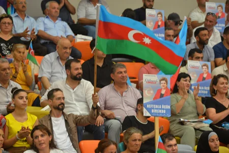 Tənzilə Rüstəmxanlı təşviqat kampaniyaları içərisində ən böyük görüşünü keçirib