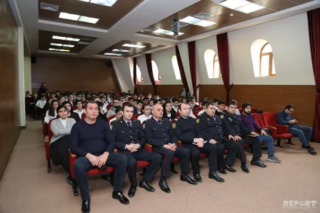 Bakı polisi məktəbliləri maarifləndirdi