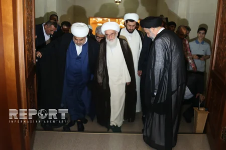 Ayətullahul-Uzma Həmədani: Heydər məscidi müasir üslub və dizaynla tikilib - FOTO