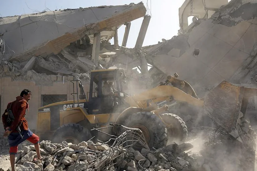 Ərəb koalisiyasının Yəmənə endirdiyi zərbələr nəticəsində ölənlərin sayı 165 nəfərə çatıb