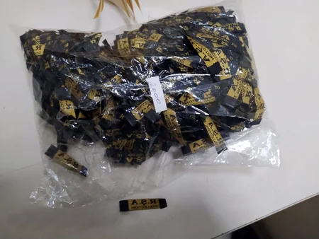 Gömrük nəzarətindən gizlədilən etiketlər aşkar edilib