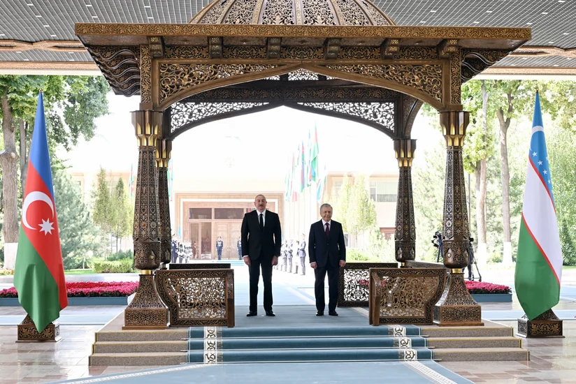 Politoloq: Özbəkistanla Azərbaycan arasında münasibətlər digər Mərkəzi Asiya dövlətləri üçün də nümunə olmalıdır