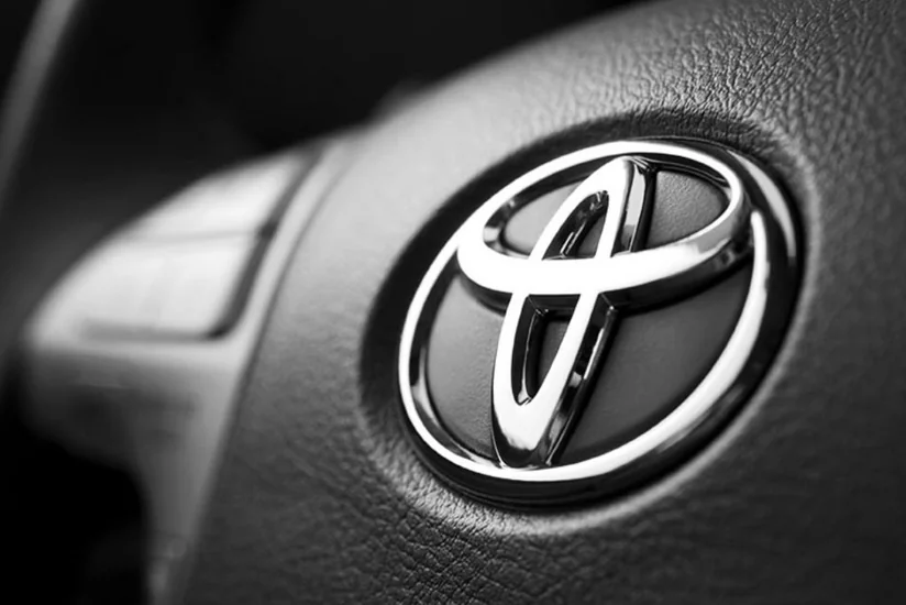 Toyota отзывает в Китае свыше 180 тыс. автомобилей из-за проблем с подушками безопасности