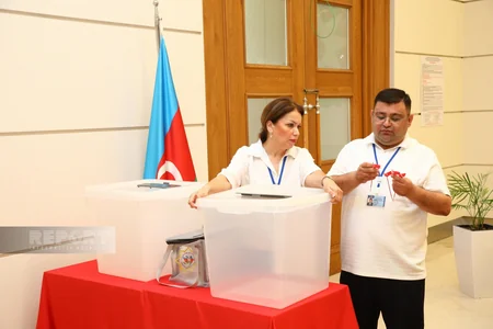 Ombudsman səsvermə hüququndan istifadə edib