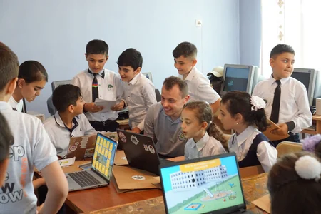 “Mine Mark” Fondunun nümayəndələri Ağdamda dağıntılarla tanış olub