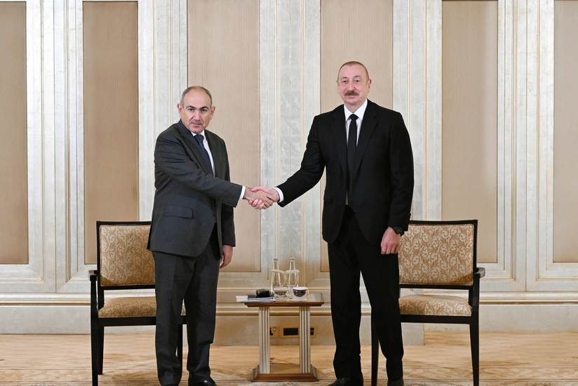 Rəsmi Bakı: Azərbaycanla Ermənistan ikitərəfli formatda dialoqu davam etdirmək barədə razılığa gəlib - YENİLƏNİB