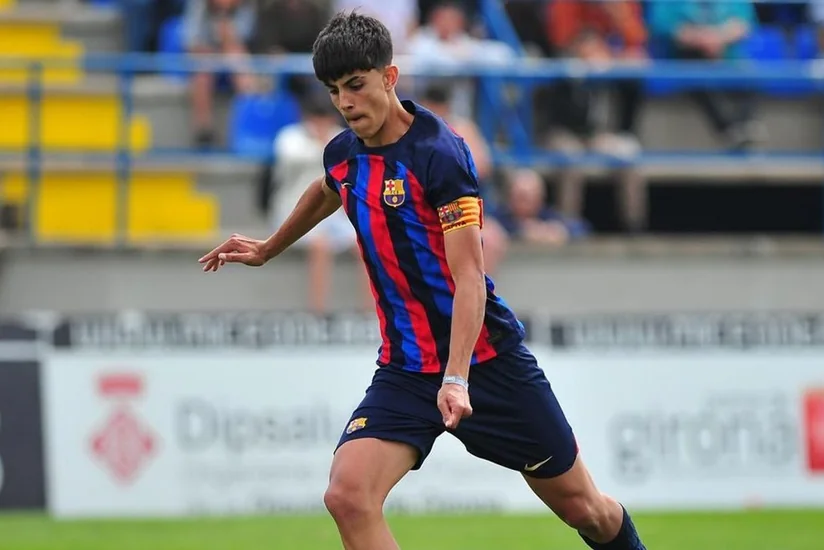 Barselona ağır zədələnən futbolçusuna yeni müqavilə təklif edir